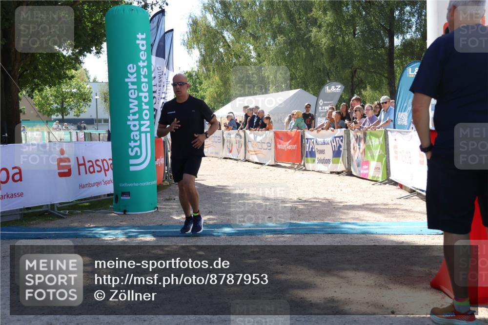 07.09.2025 - 19. Norderstedt Triathlon Zöllner http://msf.ph/oto/8787953 07.09.2025 13:38:49 Ziel 141 meine-sportfotos.de