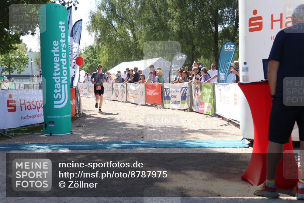 07.09.2025 - 19. Norderstedt Triathlon Zöllner http://msf.ph/oto/8787975 07.09.2025 13:39:26 Ziel 357, 1271 meine-sportfotos.de