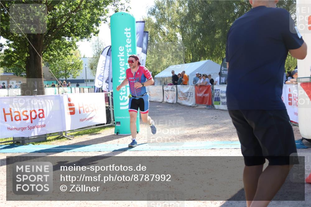 07.09.2025 - 19. Norderstedt Triathlon Zöllner http://msf.ph/oto/8787992 07.09.2025 16:02:53 Ziel 1019 meine-sportfotos.de