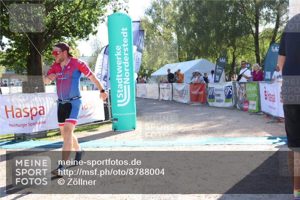 07.09.2025 - 19. Norderstedt Triathlon Zöllner http://msf.ph/oto/8788004 07.09.2025 16:02:54 Ziel 1019 meine-sportfotos.de
