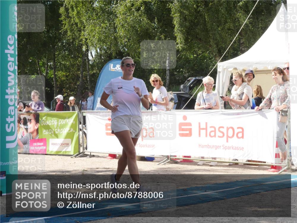 07.09.2025 - 19. Norderstedt Triathlon Zöllner http://msf.ph/oto/8788006 07.09.2025 13:35:52 Ziel 331 meine-sportfotos.de
