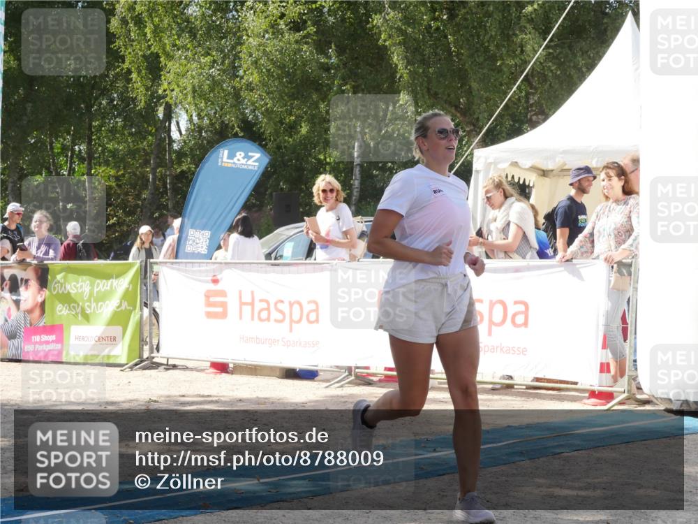 07.09.2025 - 19. Norderstedt Triathlon Zöllner http://msf.ph/oto/8788009 07.09.2025 13:35:53 Ziel 331 meine-sportfotos.de
