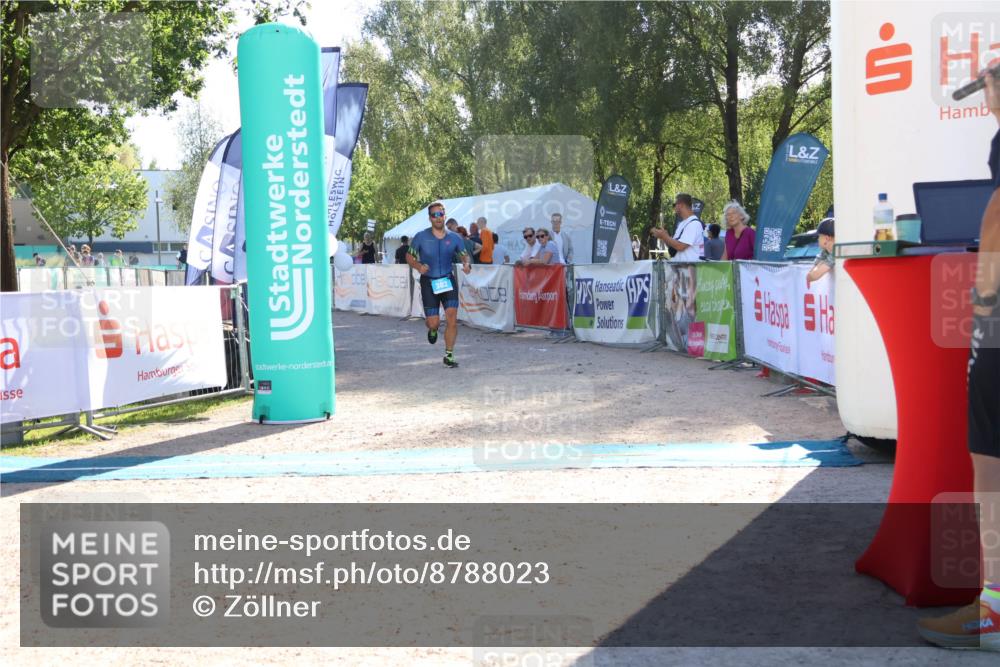 07.09.2025 - 19. Norderstedt Triathlon Zöllner http://msf.ph/oto/8788023 07.09.2025 16:03:24 Ziel 382 meine-sportfotos.de