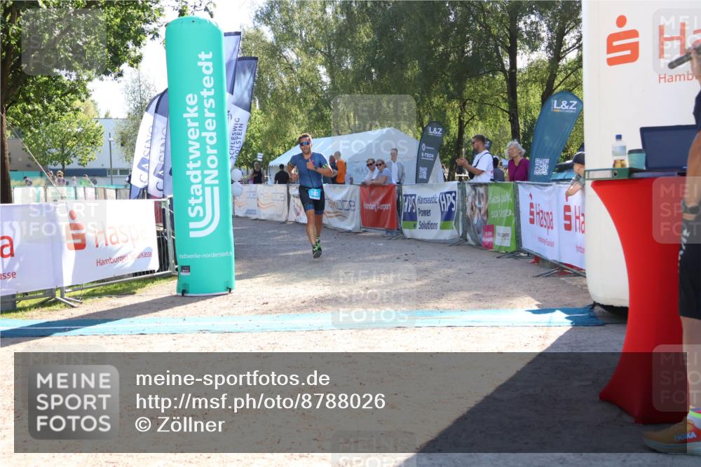 07.09.2025 - 19. Norderstedt Triathlon Zöllner http://msf.ph/oto/8788026 07.09.2025 16:03:24 Ziel 382 meine-sportfotos.de