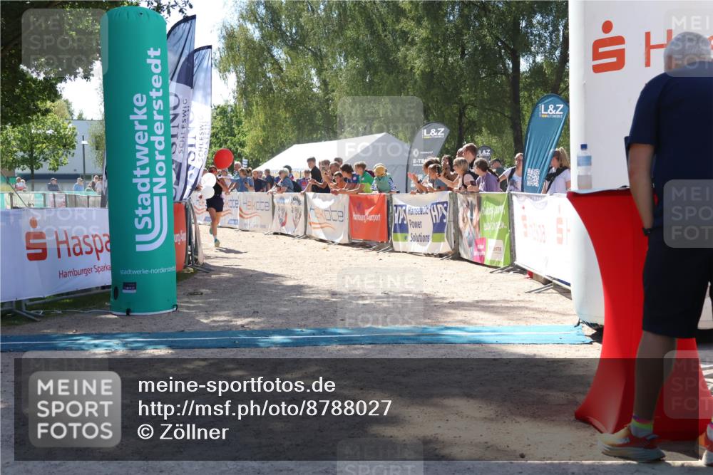 07.09.2025 - 19. Norderstedt Triathlon Zöllner http://msf.ph/oto/8788027 07.09.2025 13:39:42 Ziel 346 meine-sportfotos.de