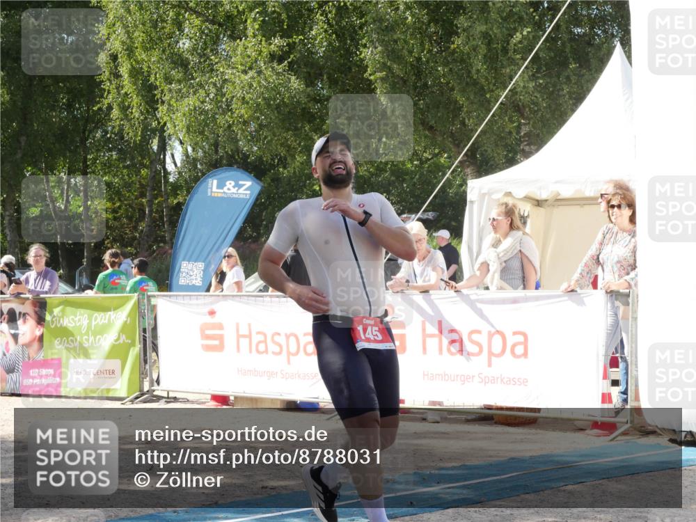 07.09.2025 - 19. Norderstedt Triathlon Zöllner http://msf.ph/oto/8788031 07.09.2025 13:36:41 Ziel 145, 1326 meine-sportfotos.de