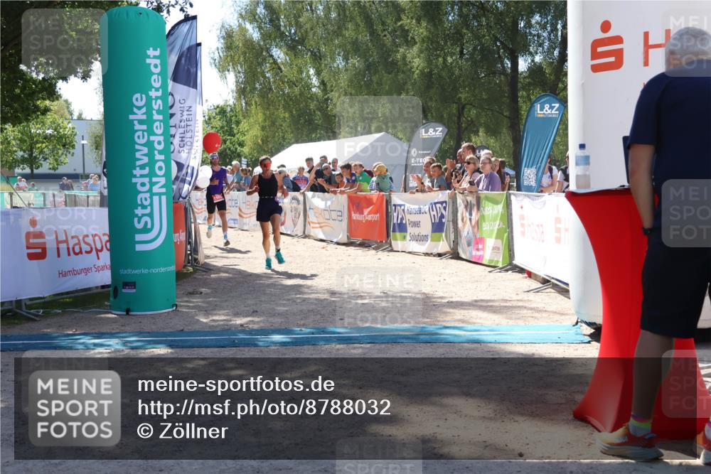 07.09.2025 - 19. Norderstedt Triathlon Zöllner http://msf.ph/oto/8788032 07.09.2025 13:39:44 Ziel 346, 1388 meine-sportfotos.de