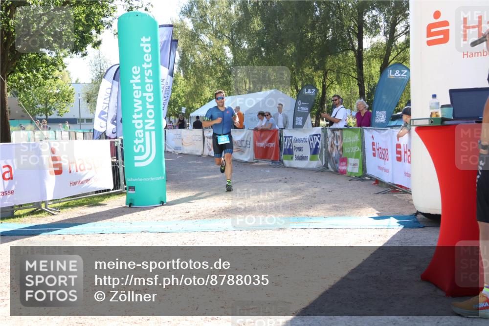 07.09.2025 - 19. Norderstedt Triathlon Zöllner http://msf.ph/oto/8788035 07.09.2025 16:03:24 Ziel 382 meine-sportfotos.de