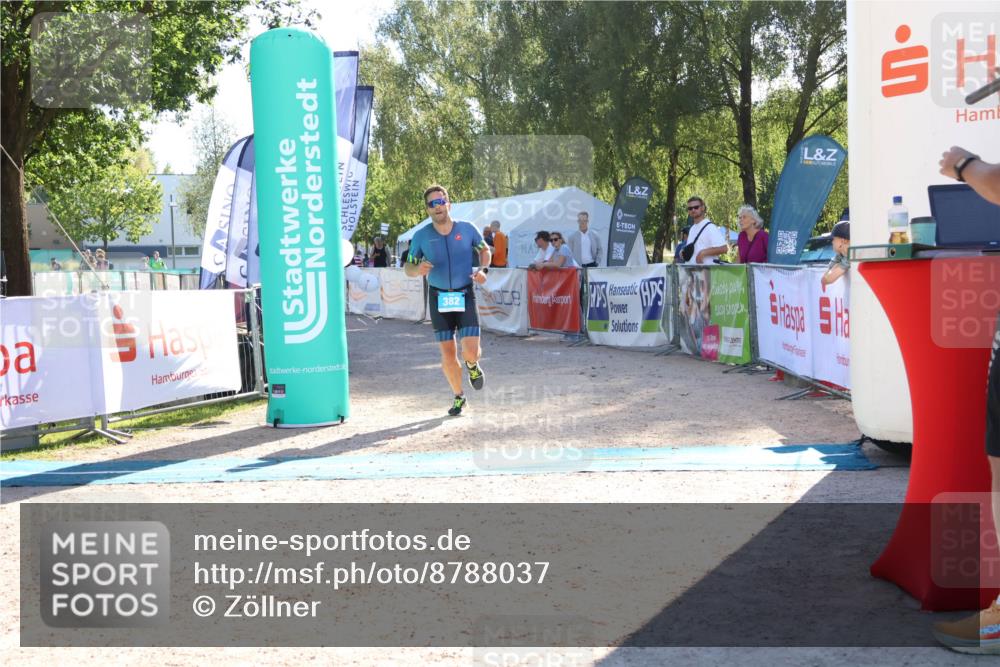 07.09.2025 - 19. Norderstedt Triathlon Zöllner http://msf.ph/oto/8788037 07.09.2025 16:03:25 Ziel 382 meine-sportfotos.de