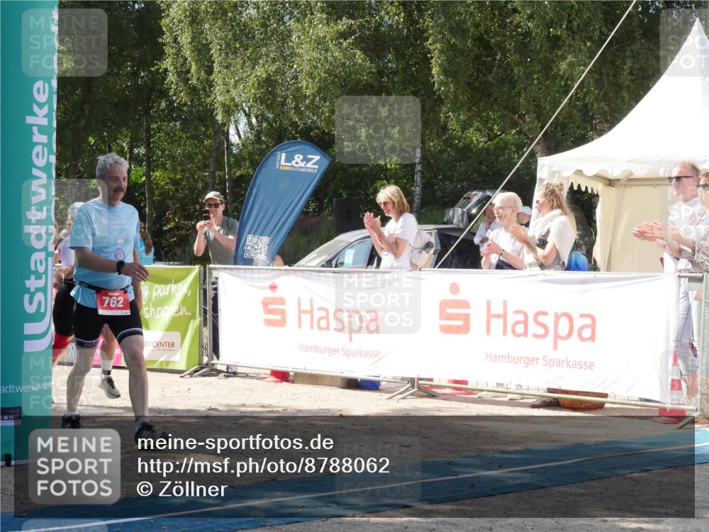 07.09.2025 - 19. Norderstedt Triathlon Zöllner http://msf.ph/oto/8788062 07.09.2025 13:37:22 Ziel 762, 1360 meine-sportfotos.de