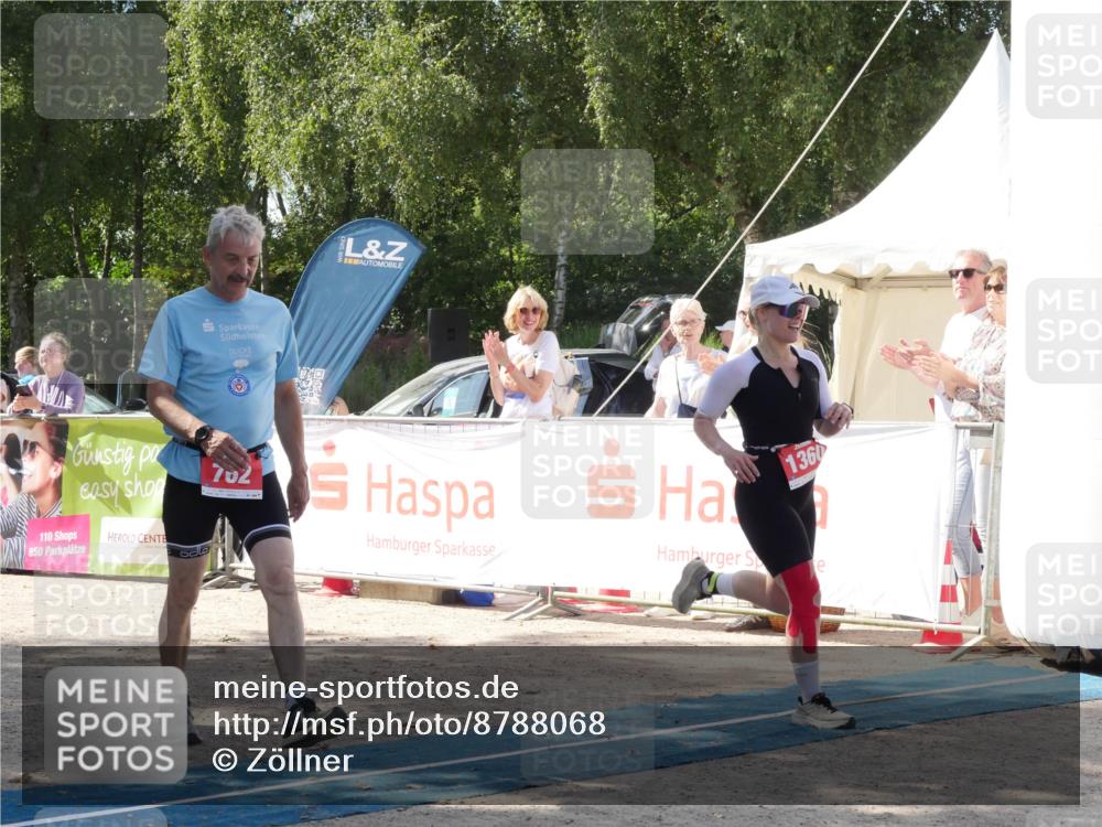 07.09.2025 - 19. Norderstedt Triathlon Zöllner http://msf.ph/oto/8788068 07.09.2025 13:37:23 Ziel 762, 1360 meine-sportfotos.de