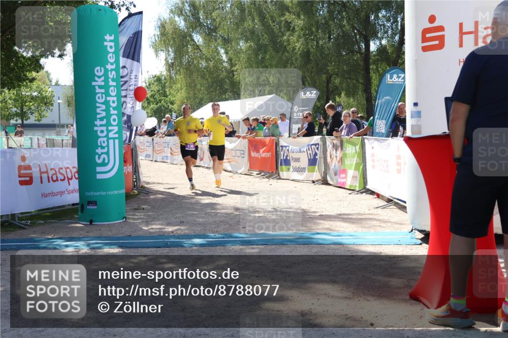 07.09.2025 - 19. Norderstedt Triathlon Zöllner http://msf.ph/oto/8788077 07.09.2025 13:39:59 Ziel 330 meine-sportfotos.de