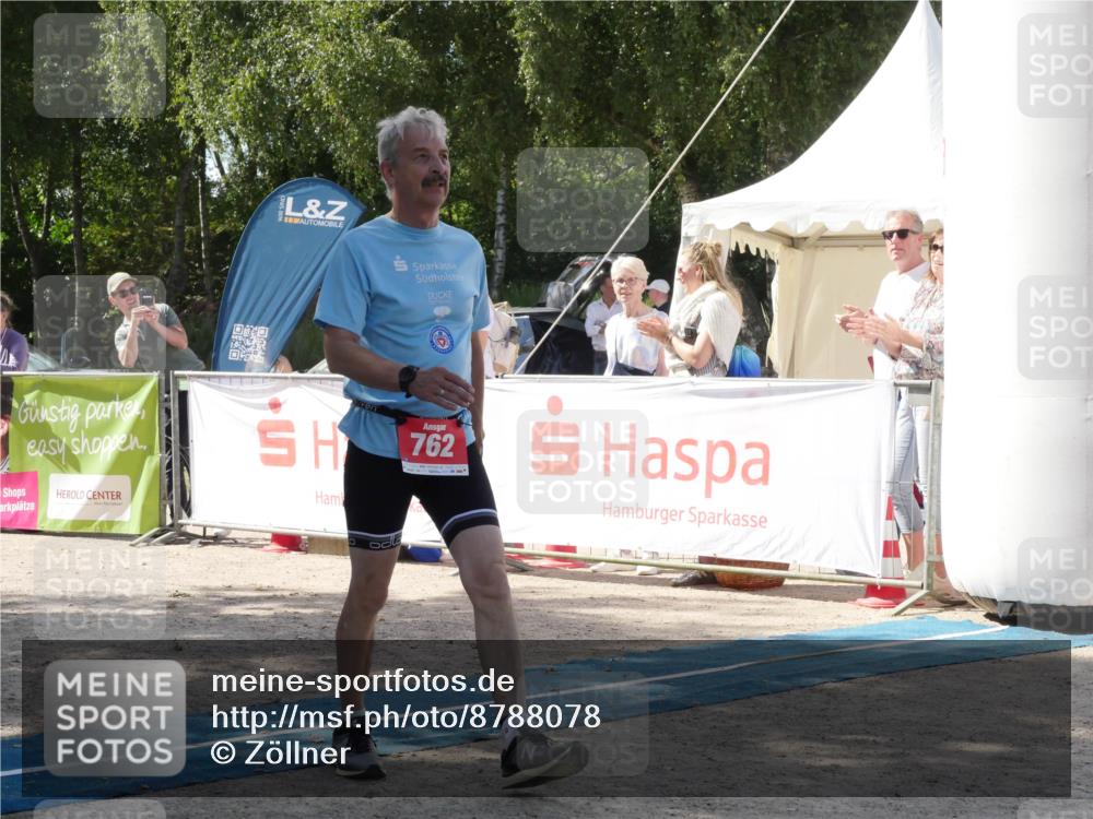 07.09.2025 - 19. Norderstedt Triathlon Zöllner http://msf.ph/oto/8788078 07.09.2025 13:37:24 Ziel 762, 1360 meine-sportfotos.de