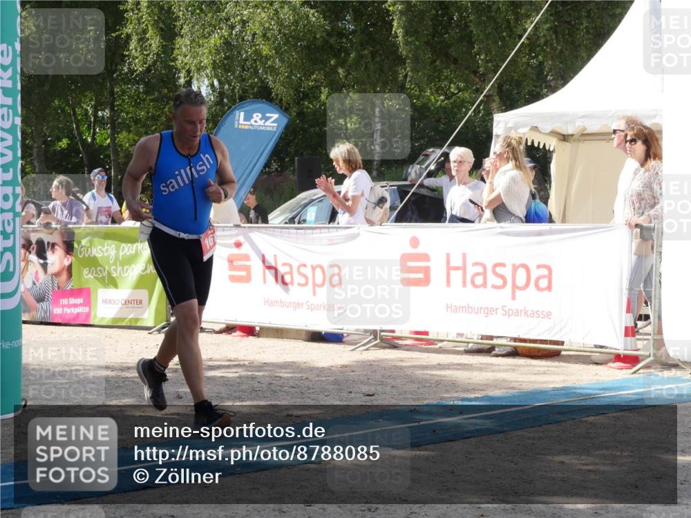 07.09.2025 - 19. Norderstedt Triathlon Zöllner http://msf.ph/oto/8788085 07.09.2025 13:37:47 Ziel 161 meine-sportfotos.de