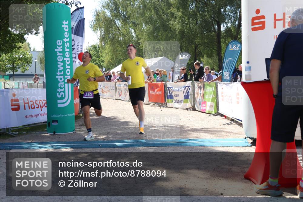 07.09.2025 - 19. Norderstedt Triathlon Zöllner http://msf.ph/oto/8788094 07.09.2025 13:40:01 Ziel 330 meine-sportfotos.de