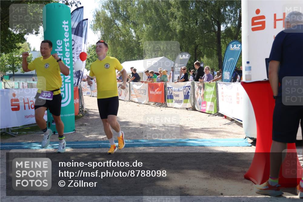 07.09.2025 - 19. Norderstedt Triathlon Zöllner http://msf.ph/oto/8788098 07.09.2025 13:40:02 Ziel 330 meine-sportfotos.de