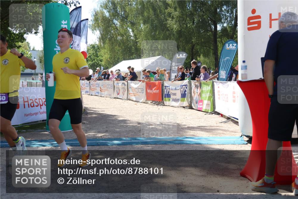 07.09.2025 - 19. Norderstedt Triathlon Zöllner http://msf.ph/oto/8788101 07.09.2025 13:40:02 Ziel 330 meine-sportfotos.de