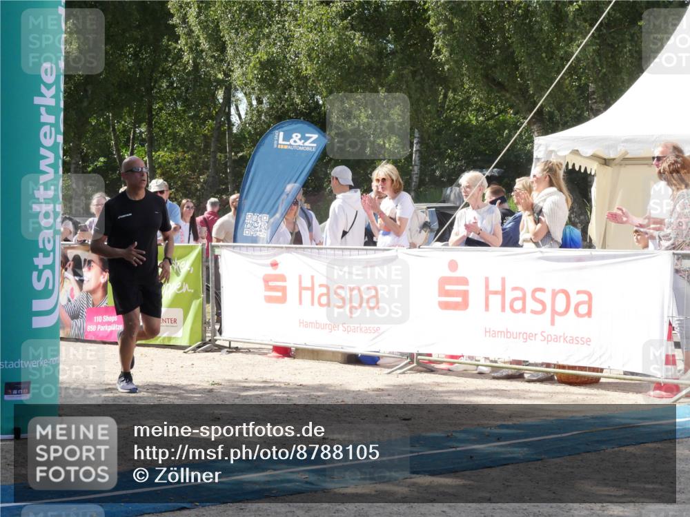 07.09.2025 - 19. Norderstedt Triathlon Zöllner http://msf.ph/oto/8788105 07.09.2025 13:38:49 Ziel 141 meine-sportfotos.de