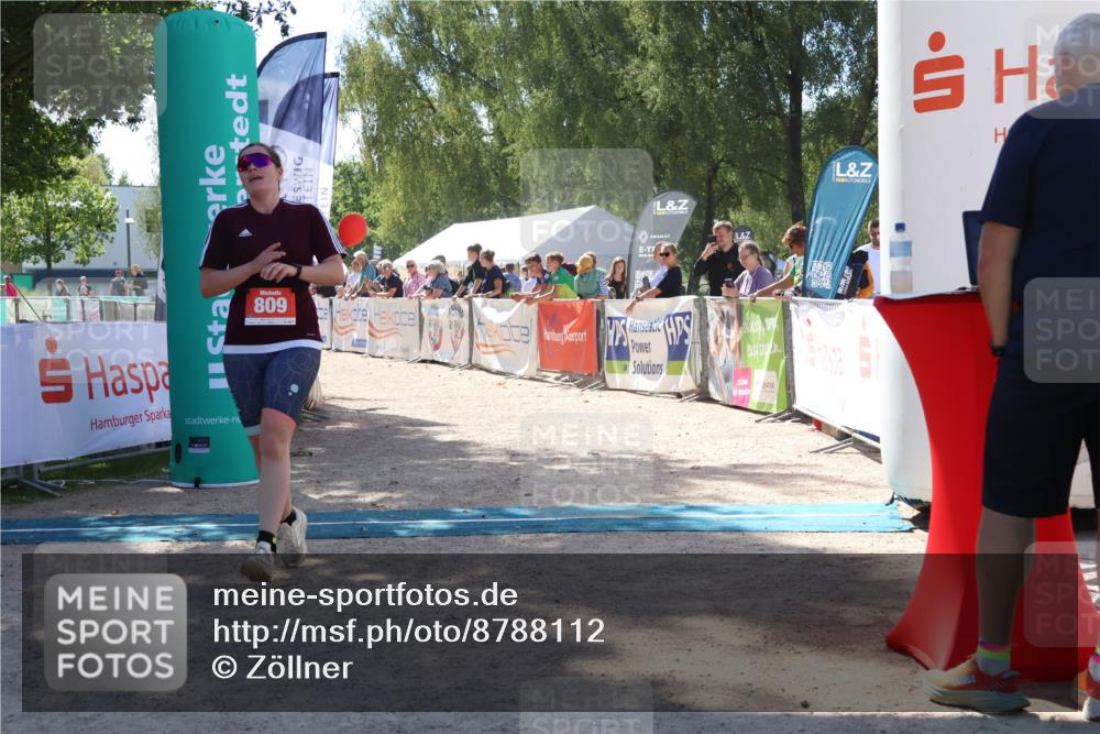 07.09.2025 - 19. Norderstedt Triathlon Zöllner http://msf.ph/oto/8788112 07.09.2025 13:40:10 Ziel 809 meine-sportfotos.de