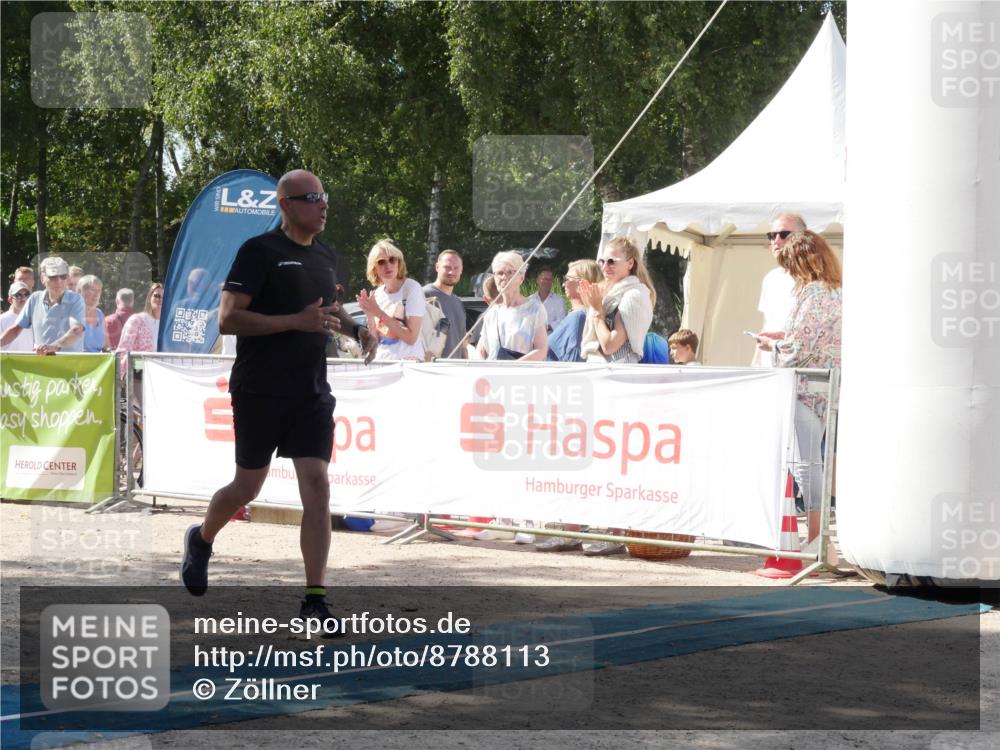07.09.2025 - 19. Norderstedt Triathlon Zöllner http://msf.ph/oto/8788113 07.09.2025 13:38:50 Ziel 141 meine-sportfotos.de