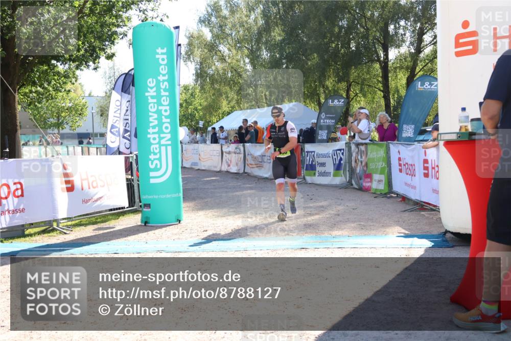 07.09.2025 - 19. Norderstedt Triathlon Zöllner http://msf.ph/oto/8788127 07.09.2025 16:04:02 Ziel 968 meine-sportfotos.de