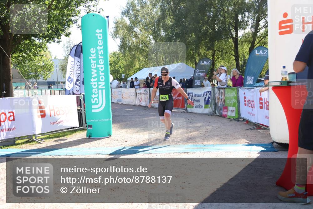 07.09.2025 - 19. Norderstedt Triathlon Zöllner http://msf.ph/oto/8788137 07.09.2025 16:04:02 Ziel 968 meine-sportfotos.de