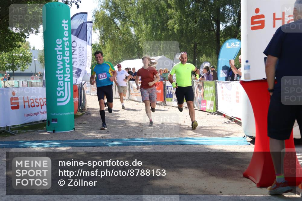 07.09.2025 - 19. Norderstedt Triathlon Zöllner http://msf.ph/oto/8788153 07.09.2025 13:41:06 Ziel 313, 347, 755 meine-sportfotos.de