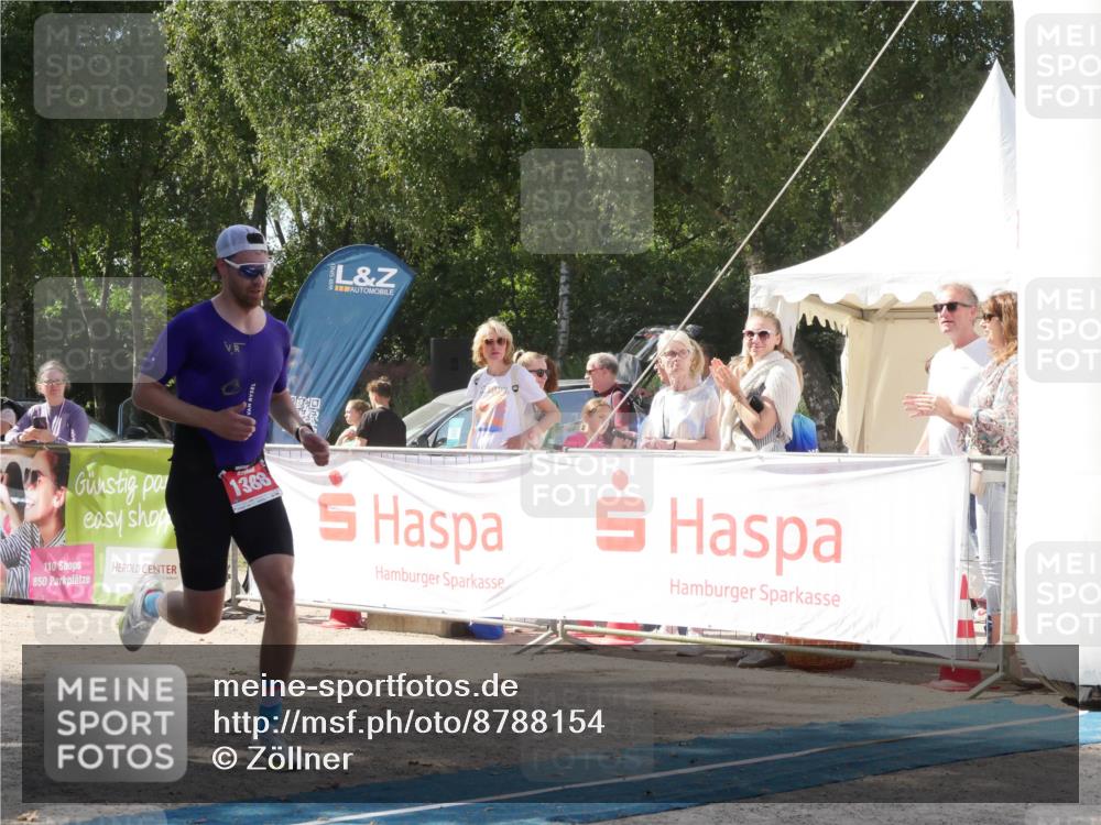 07.09.2025 - 19. Norderstedt Triathlon Zöllner http://msf.ph/oto/8788154 07.09.2025 13:39:49 Ziel 346, 1388 meine-sportfotos.de