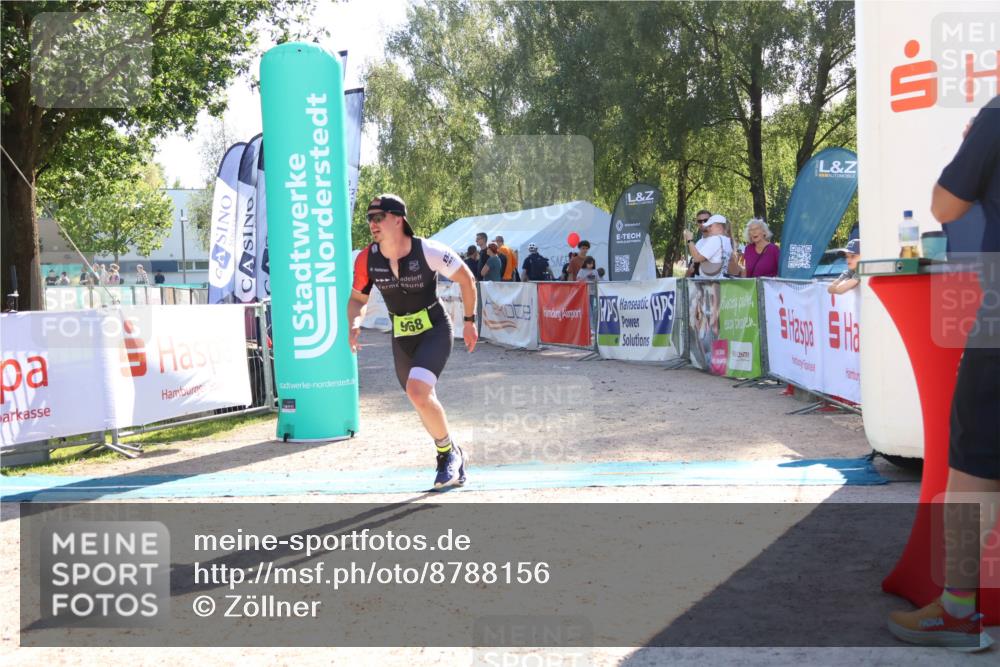 07.09.2025 - 19. Norderstedt Triathlon Zöllner http://msf.ph/oto/8788156 07.09.2025 16:04:06 Ziel 968 meine-sportfotos.de