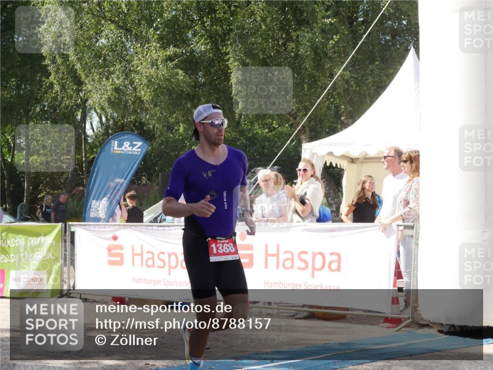 07.09.2025 - 19. Norderstedt Triathlon Zöllner http://msf.ph/oto/8788157 07.09.2025 13:39:49 Ziel 346, 1388 meine-sportfotos.de