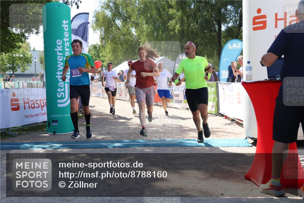 07.09.2025 - 19. Norderstedt Triathlon Zöllner http://msf.ph/oto/8788160 07.09.2025 13:41:06 Ziel 313, 347, 755 meine-sportfotos.de