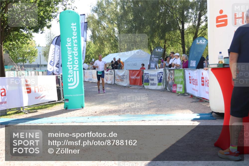 07.09.2025 - 19. Norderstedt Triathlon Zöllner http://msf.ph/oto/8788162 07.09.2025 16:05:34 Ziel 1526 meine-sportfotos.de