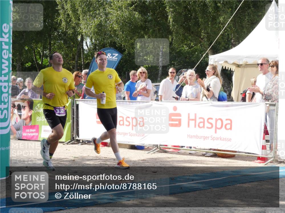07.09.2025 - 19. Norderstedt Triathlon Zöllner http://msf.ph/oto/8788165 07.09.2025 13:40:03 Ziel 330 meine-sportfotos.de