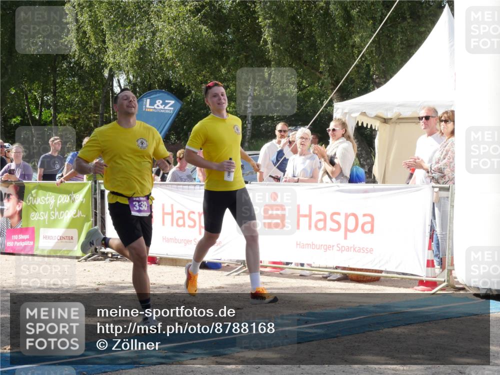 07.09.2025 - 19. Norderstedt Triathlon Zöllner http://msf.ph/oto/8788168 07.09.2025 13:40:03 Ziel 330 meine-sportfotos.de