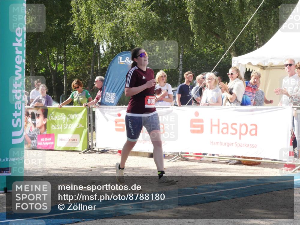 07.09.2025 - 19. Norderstedt Triathlon Zöllner http://msf.ph/oto/8788180 07.09.2025 13:40:11 Ziel 809 meine-sportfotos.de