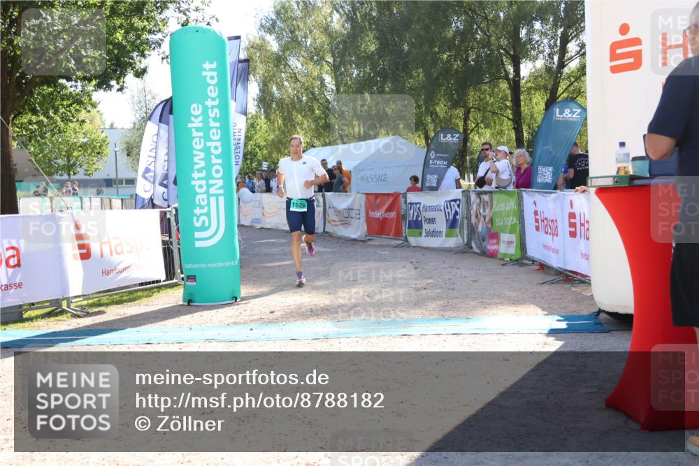 07.09.2025 - 19. Norderstedt Triathlon Zöllner http://msf.ph/oto/8788182 07.09.2025 16:05:35 Ziel 1526 meine-sportfotos.de