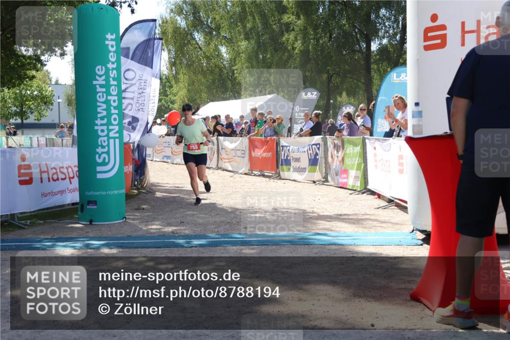 07.09.2025 - 19. Norderstedt Triathlon Zöllner http://msf.ph/oto/8788194 07.09.2025 13:41:09 Ziel 313, 347, 755 meine-sportfotos.de