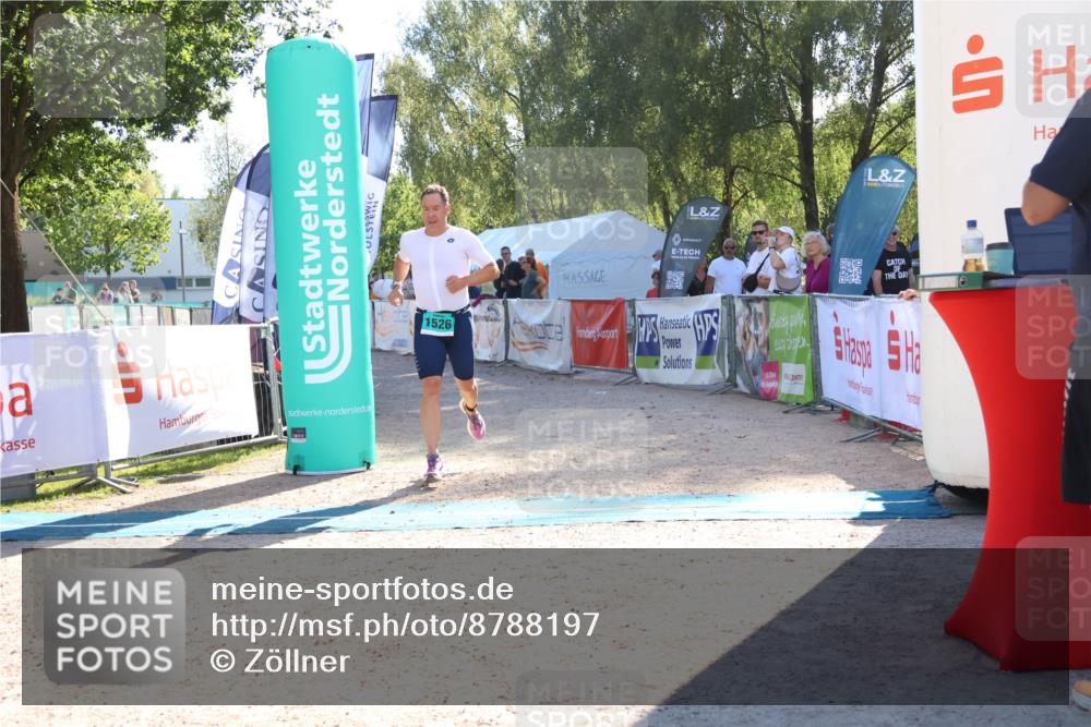 07.09.2025 - 19. Norderstedt Triathlon Zöllner http://msf.ph/oto/8788197 07.09.2025 16:05:36 Ziel 1526 meine-sportfotos.de