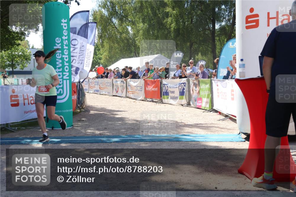 07.09.2025 - 19. Norderstedt Triathlon Zöllner http://msf.ph/oto/8788203 07.09.2025 13:41:11 Ziel 313, 347, 755 meine-sportfotos.de