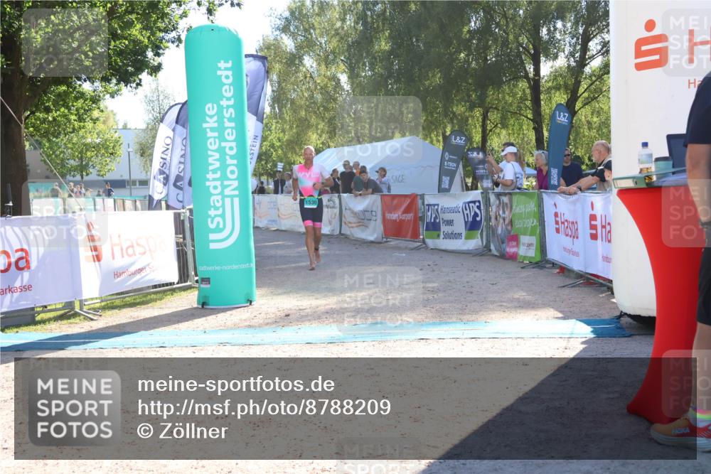 07.09.2025 - 19. Norderstedt Triathlon Zöllner http://msf.ph/oto/8788209 07.09.2025 16:07:07 Ziel 1530 meine-sportfotos.de