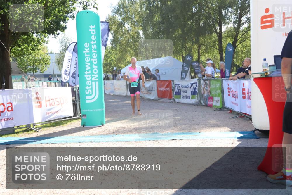 07.09.2025 - 19. Norderstedt Triathlon Zöllner http://msf.ph/oto/8788219 07.09.2025 16:07:08 Ziel 1530 meine-sportfotos.de