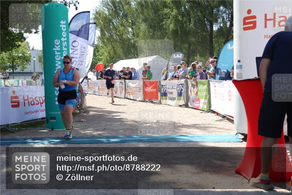 07.09.2025 - 19. Norderstedt Triathlon Zöllner http://msf.ph/oto/8788222 07.09.2025 13:41:22 Ziel 742, 1299 meine-sportfotos.de