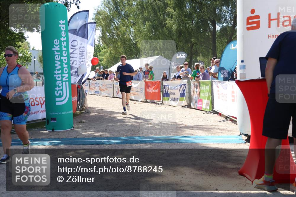 07.09.2025 - 19. Norderstedt Triathlon Zöllner http://msf.ph/oto/8788245 07.09.2025 13:41:24 Ziel 742, 1299 meine-sportfotos.de