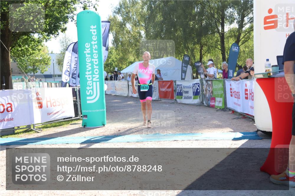 07.09.2025 - 19. Norderstedt Triathlon Zöllner http://msf.ph/oto/8788248 07.09.2025 16:07:10 Ziel 1530 meine-sportfotos.de