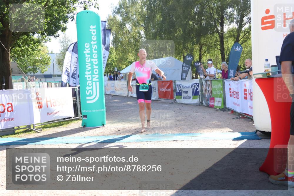 07.09.2025 - 19. Norderstedt Triathlon Zöllner http://msf.ph/oto/8788256 07.09.2025 16:07:10 Ziel 1530 meine-sportfotos.de