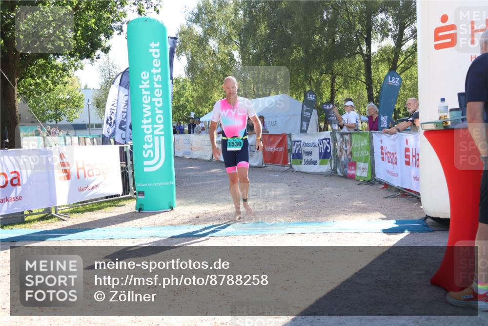 07.09.2025 - 19. Norderstedt Triathlon Zöllner http://msf.ph/oto/8788258 07.09.2025 16:07:11 Ziel 1530 meine-sportfotos.de