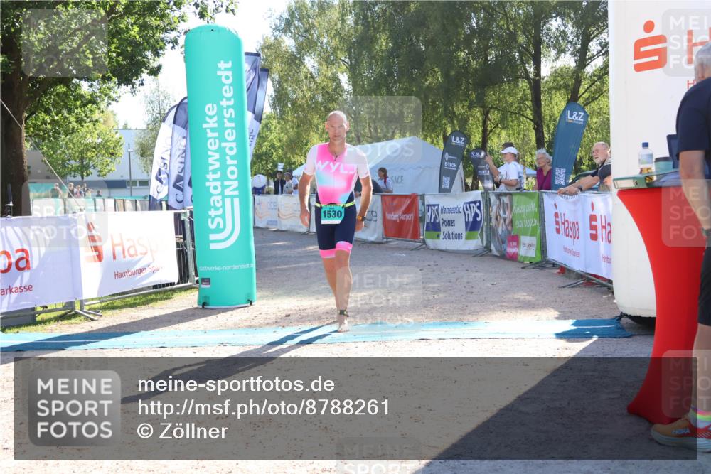 07.09.2025 - 19. Norderstedt Triathlon Zöllner http://msf.ph/oto/8788261 07.09.2025 16:07:11 Ziel 1530 meine-sportfotos.de