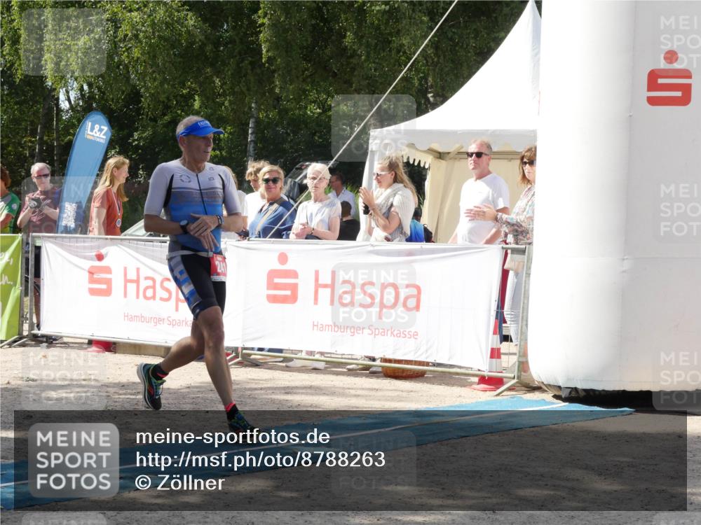 07.09.2025 - 19. Norderstedt Triathlon Zöllner http://msf.ph/oto/8788263 07.09.2025 13:43:03 Ziel 241 meine-sportfotos.de