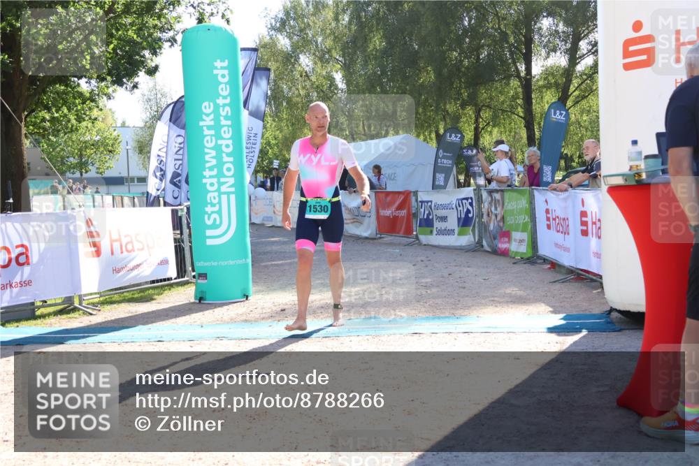 07.09.2025 - 19. Norderstedt Triathlon Zöllner http://msf.ph/oto/8788266 07.09.2025 16:07:11 Ziel 1530 meine-sportfotos.de