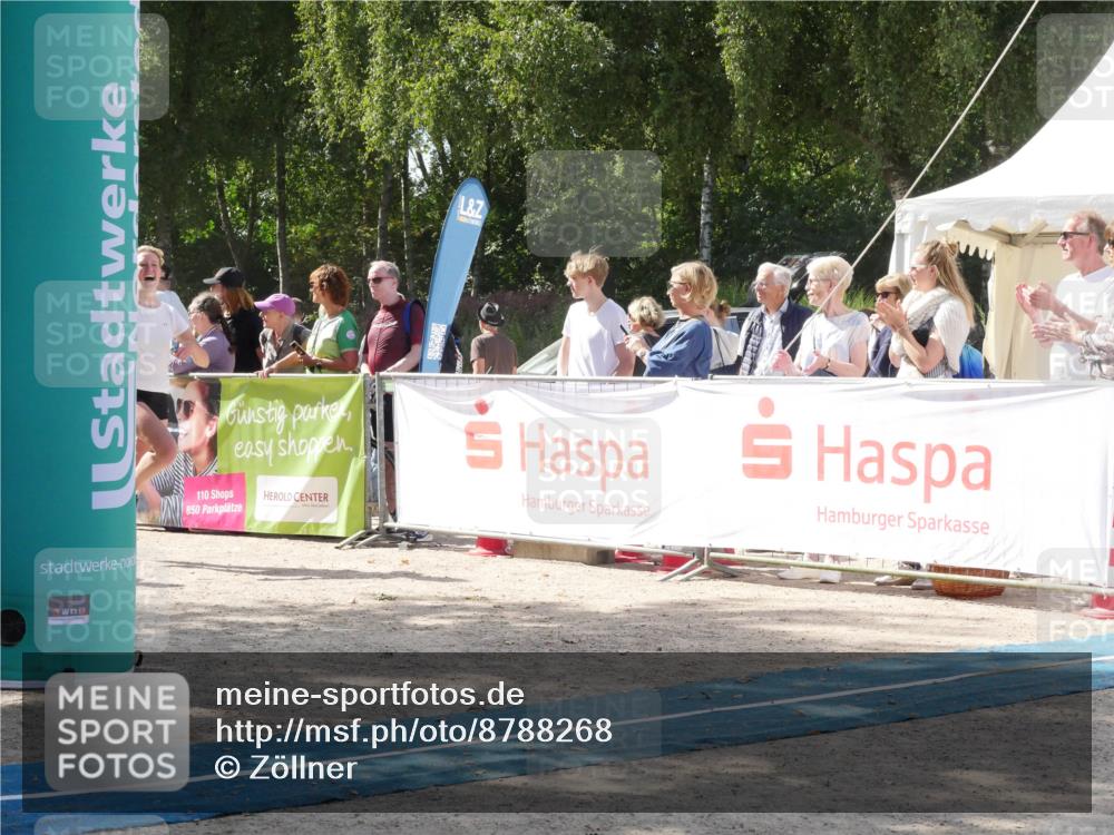 07.09.2025 - 19. Norderstedt Triathlon Zöllner http://msf.ph/oto/8788268 07.09.2025 13:43:27 Ziel 323 meine-sportfotos.de